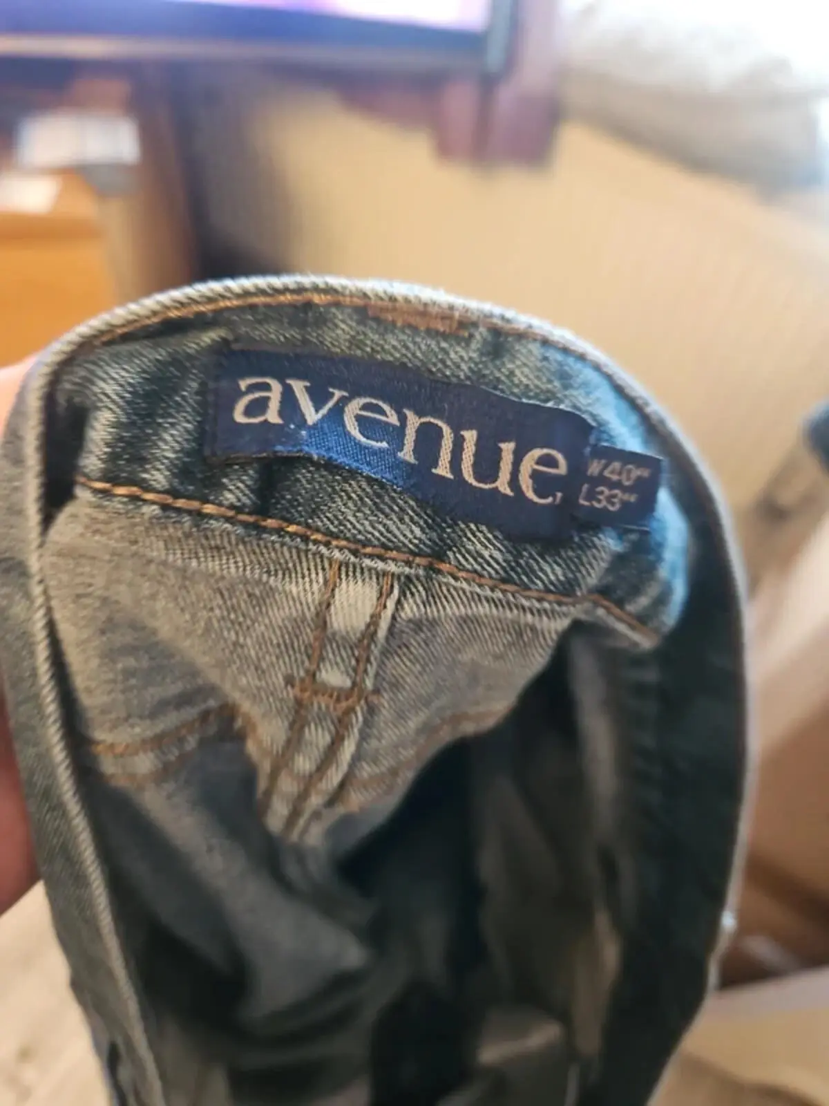 Avenue Blue Jeans | W40 L33 | Straight Leg Ripped Denim - Image 6