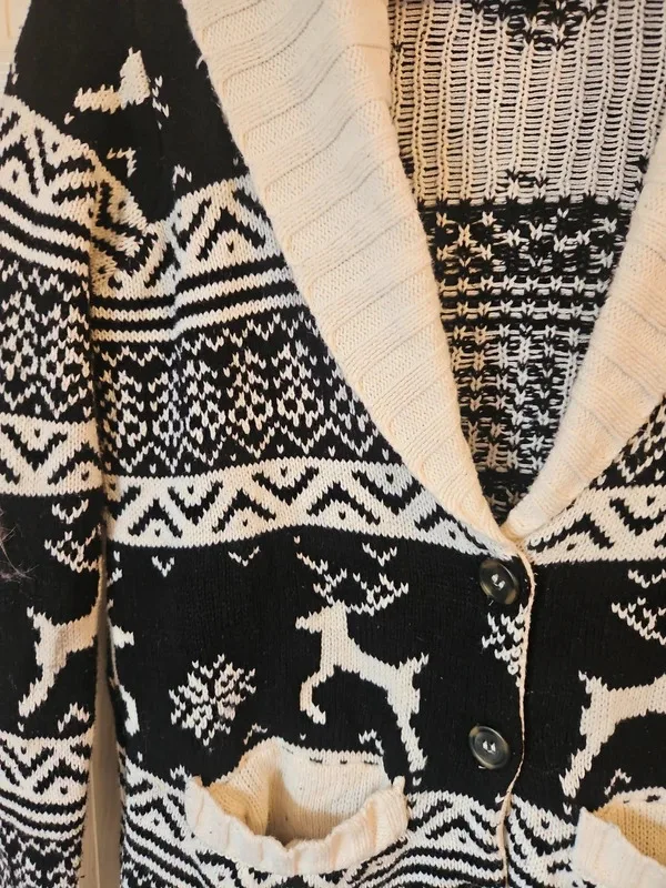 Forever 21 Christmas Jumper Cardigan Black Cream M - Image 8
