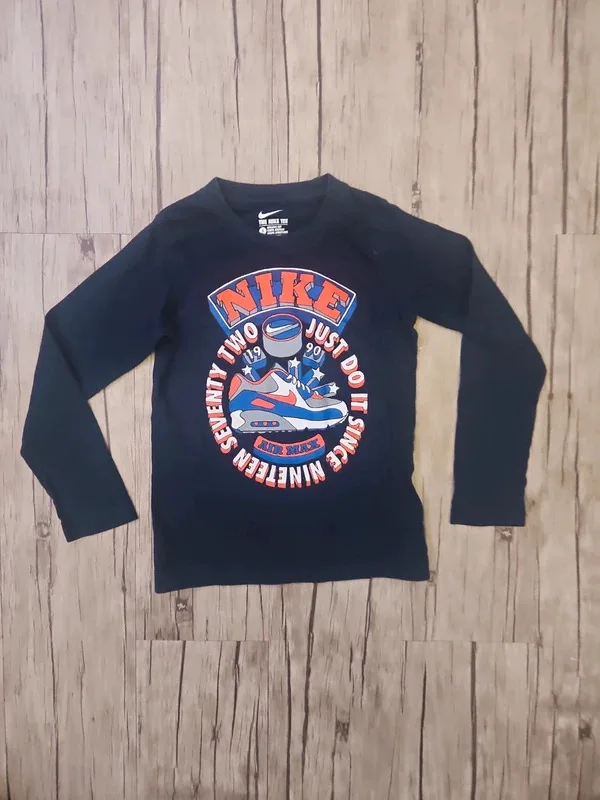Nike Long Sleeved Top Age 4-5 Years - Image 2