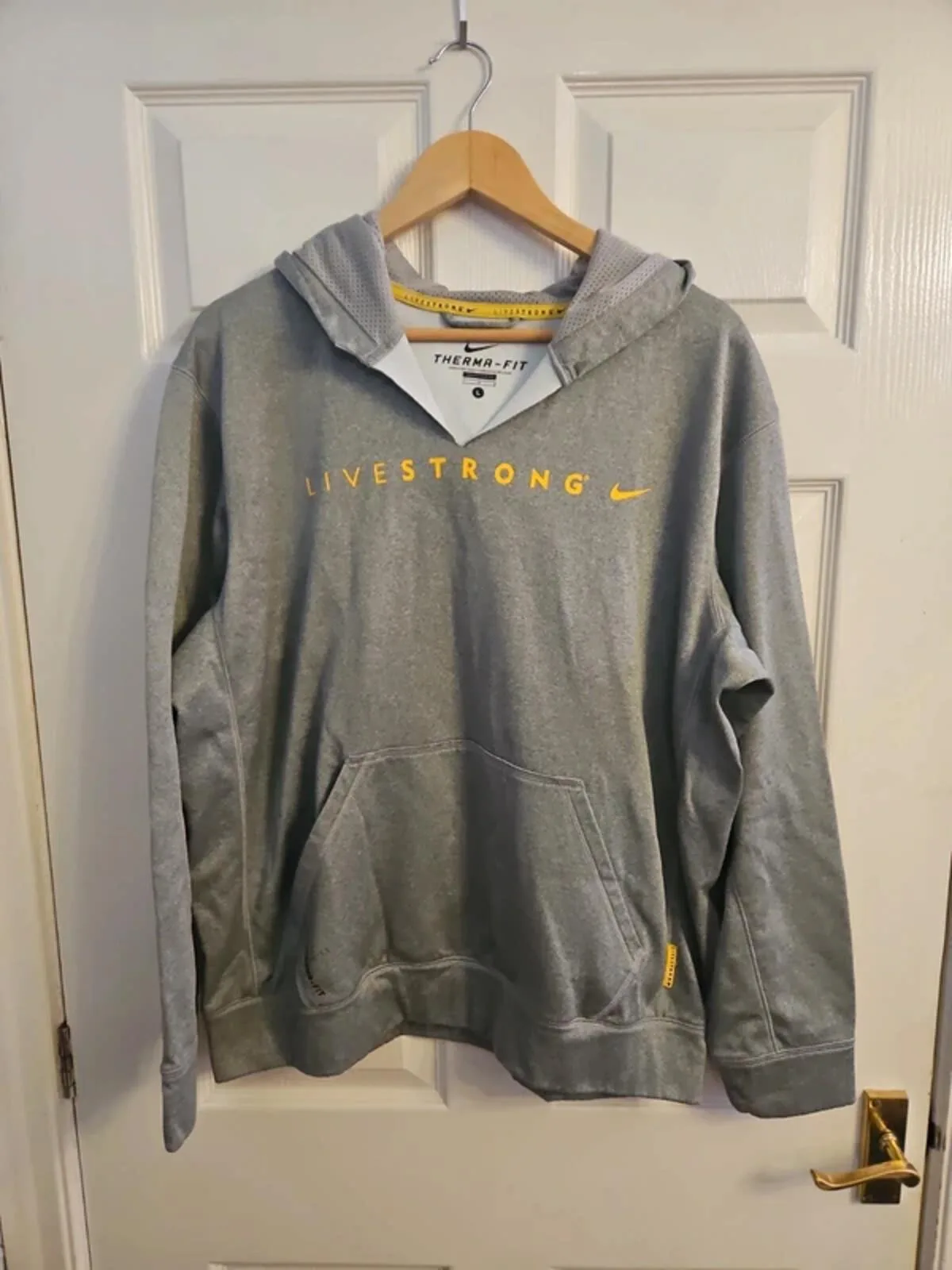 Vintage Nike Therma-FIT Livestrong Hoodie Grey Size L - Image 2