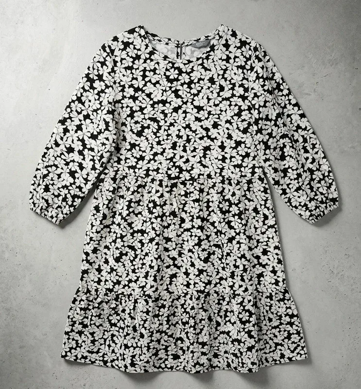 Nutmeg Black And White Floral Tiered Smock Dress Size 14