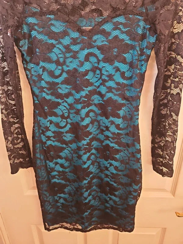 Lipsy Green Teal And Black Off The Shoulder Lace Dress Size 14 - Image 4