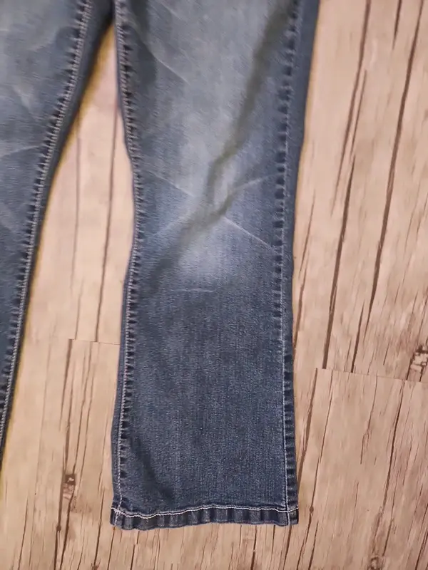 Maurices Blue Flared Jeans Y2K Mid Rise Flares Size UK 12/14 (US 9/10 Short) - Image 4