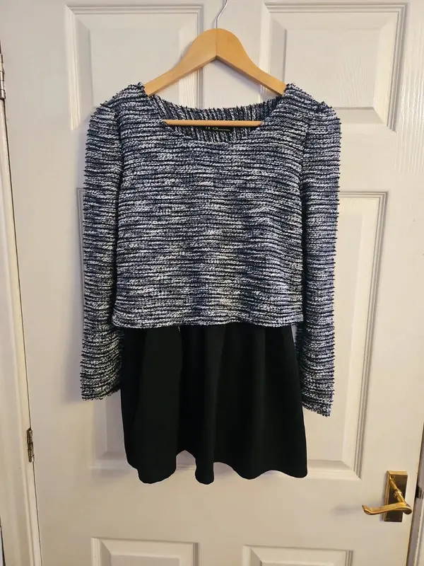 Chic Layered Look: Black/Grey Tweed Jumper Dress - Size S/M - Image 2