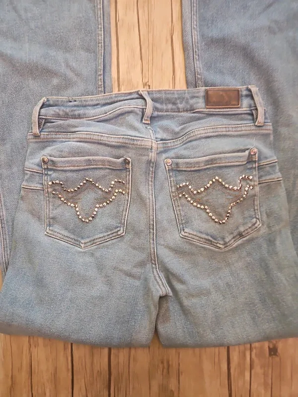 Rank 45 Low Waisted Flared Jeans Light Wash Y2K Rhinestone Detail W30 L32 - Image 4