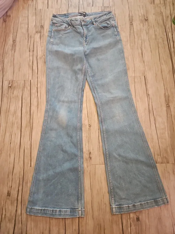 Rank 45 Low Waisted Flared Jeans Light Wash Y2K Rhinestone Detail W30 L32 - Image 6