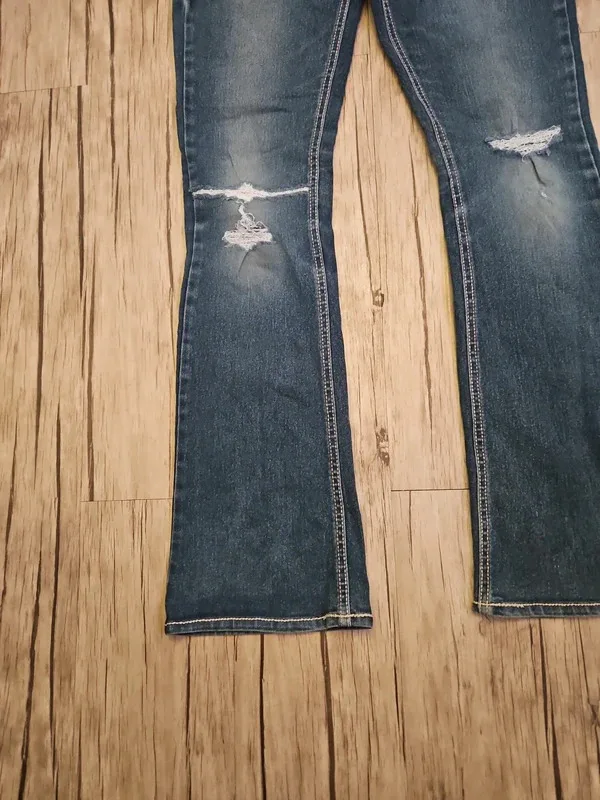 Faded Glory Low Waisted Flared Jeans Distressed Blue Denim Size W28 L29 - Image 6