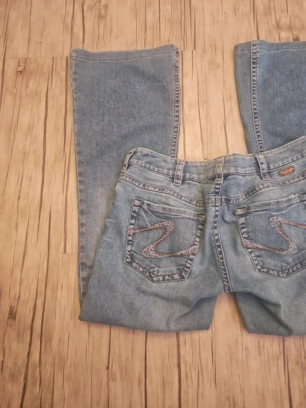 Silver Jeans Co Low Waisted Flared Jeans W33 L29 Y2K Blue Denim - Image 2