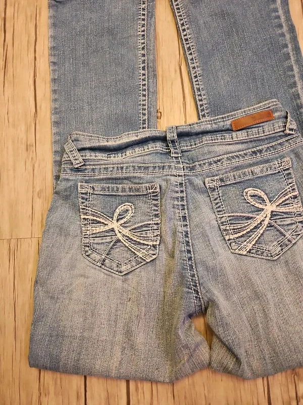 Wallflower Low Rise Flared Jeans Blue Denim Size 8 Small Y2K - Image 2