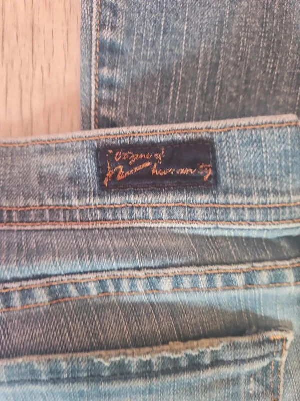 Citizens Of Humanity Rhinestone Flared Jeans Size 29 - Image 5