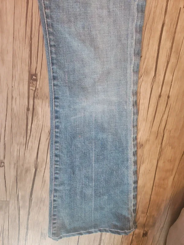 Citizens Of Humanity Rhinestone Flared Jeans Size 29 - Image 9