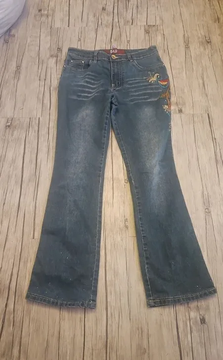 Wanlixiang Embroidered Y2K Bootcut Jeans Size 30