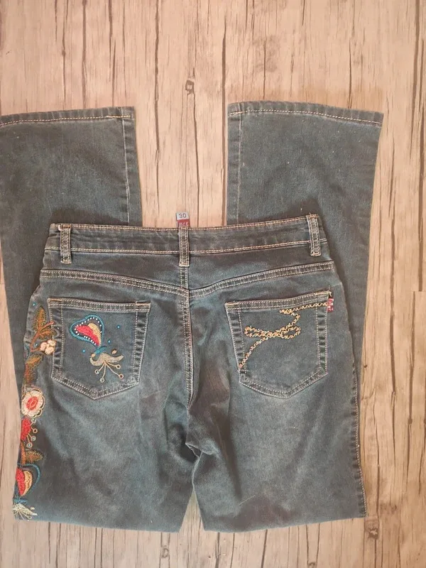 Wanlixiang Embroidered Y2K Bootcut Jeans Size 30 - Image 2