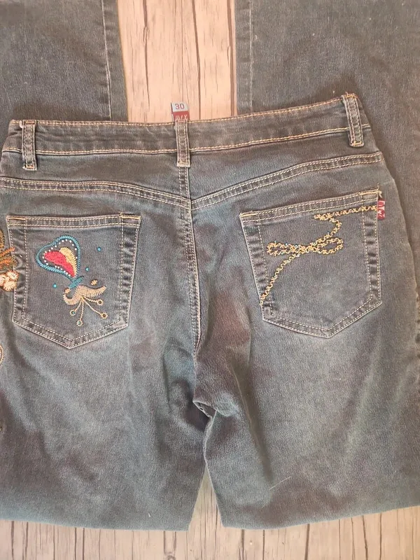 Wanlixiang Embroidered Y2K Bootcut Jeans Size 30 - Image 3