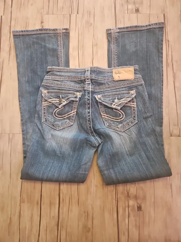 Silver Suki Surplus Low Waisted Flared Jeans W28 L29