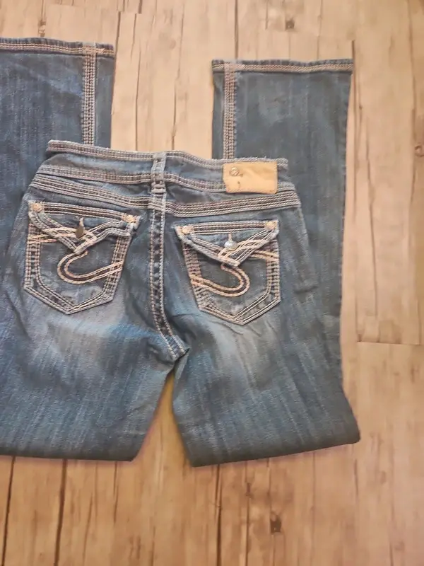 Silver Suki Surplus Low Waisted Flared Jeans W28 L29 - Image 3