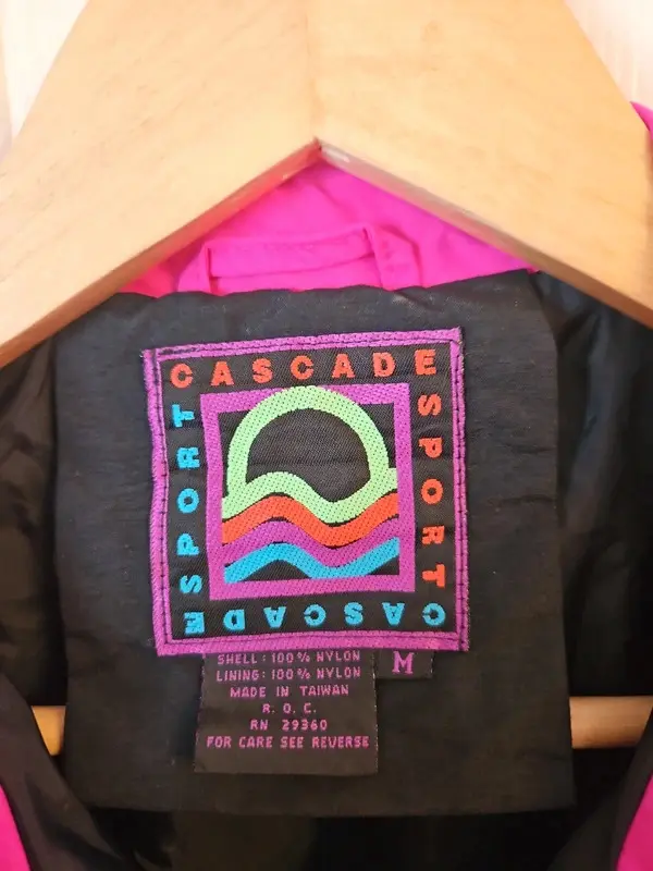 Vintage Cascade Sports Pink Black Windbreaker Jacket Womens M - Image 5
