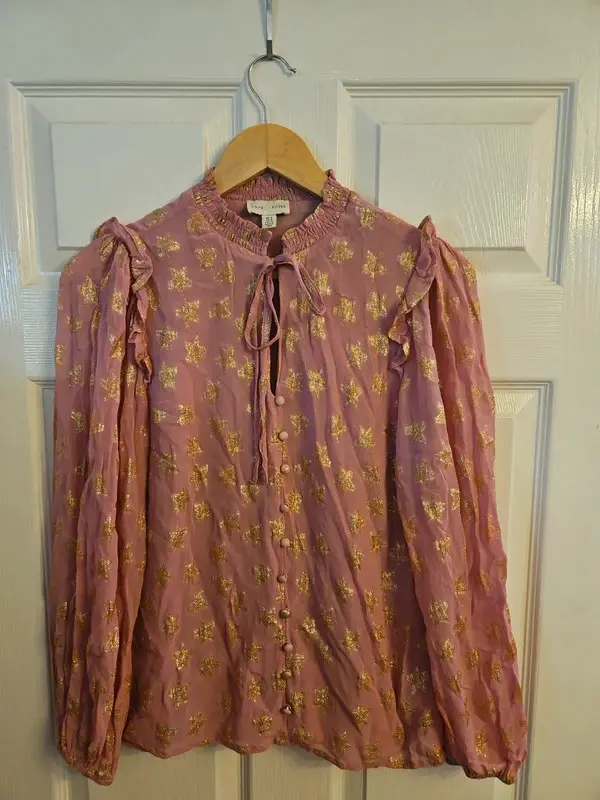 Love & Roses Pink Gold Star Metallic Blouse Ruffle Tie Neck Size 8 - Image 2