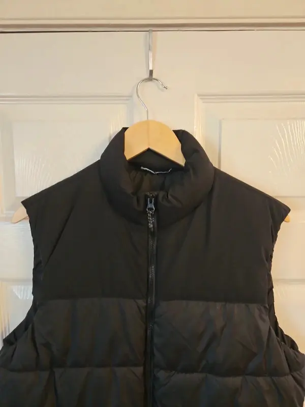 Zara Black Padded Gilet Size S - Image 3