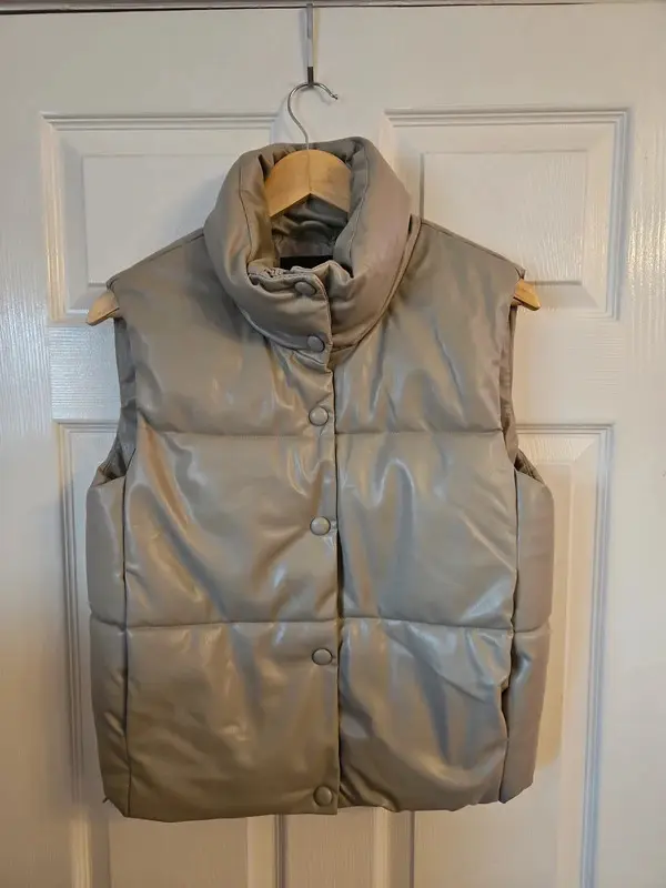 Zara Beige Puffer Gilet Bodywarmer High Neck Waist Toggles XS - Image 2