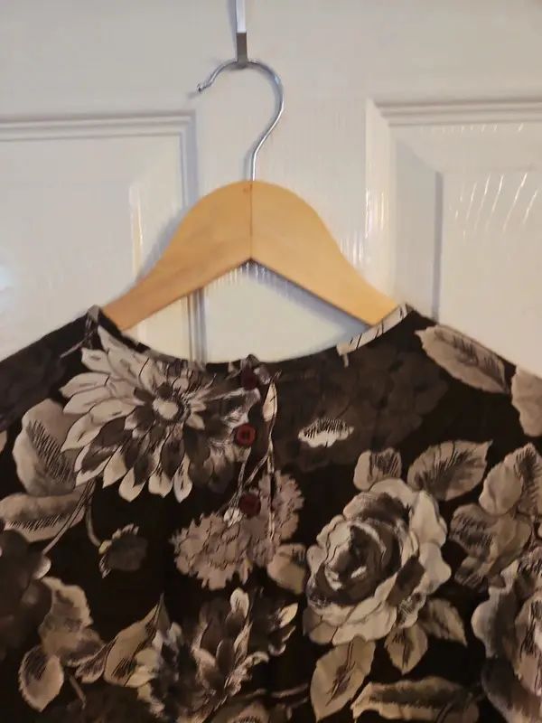 Vintage 90s Jones New York Brown Grey Floral Blouse Top Size 10 - Image 6
