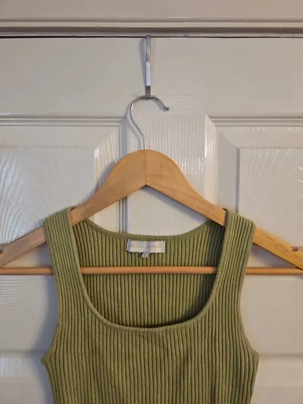House of Sienna Sage Green Ribbed Crop Top Vest Size 6 - Image 3